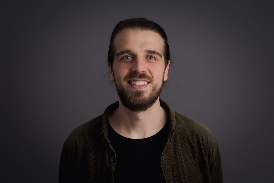 Portrait von Adrian Herrmann